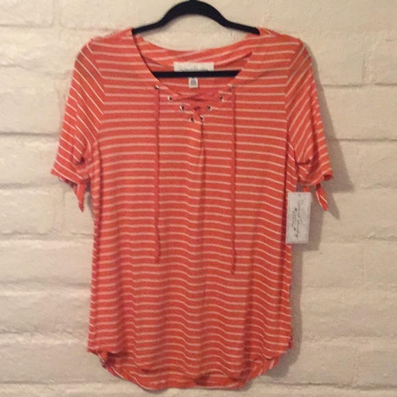 French Laundry Tops - 🇺🇸 3/$11 Must bundle any 3 🇺🇸 for discount